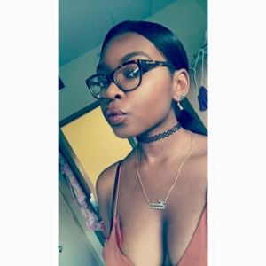 Meet your Posher, Tanisha